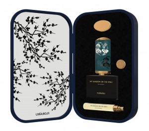 Floraiku MY SHADOW ON THE WALL Unisex